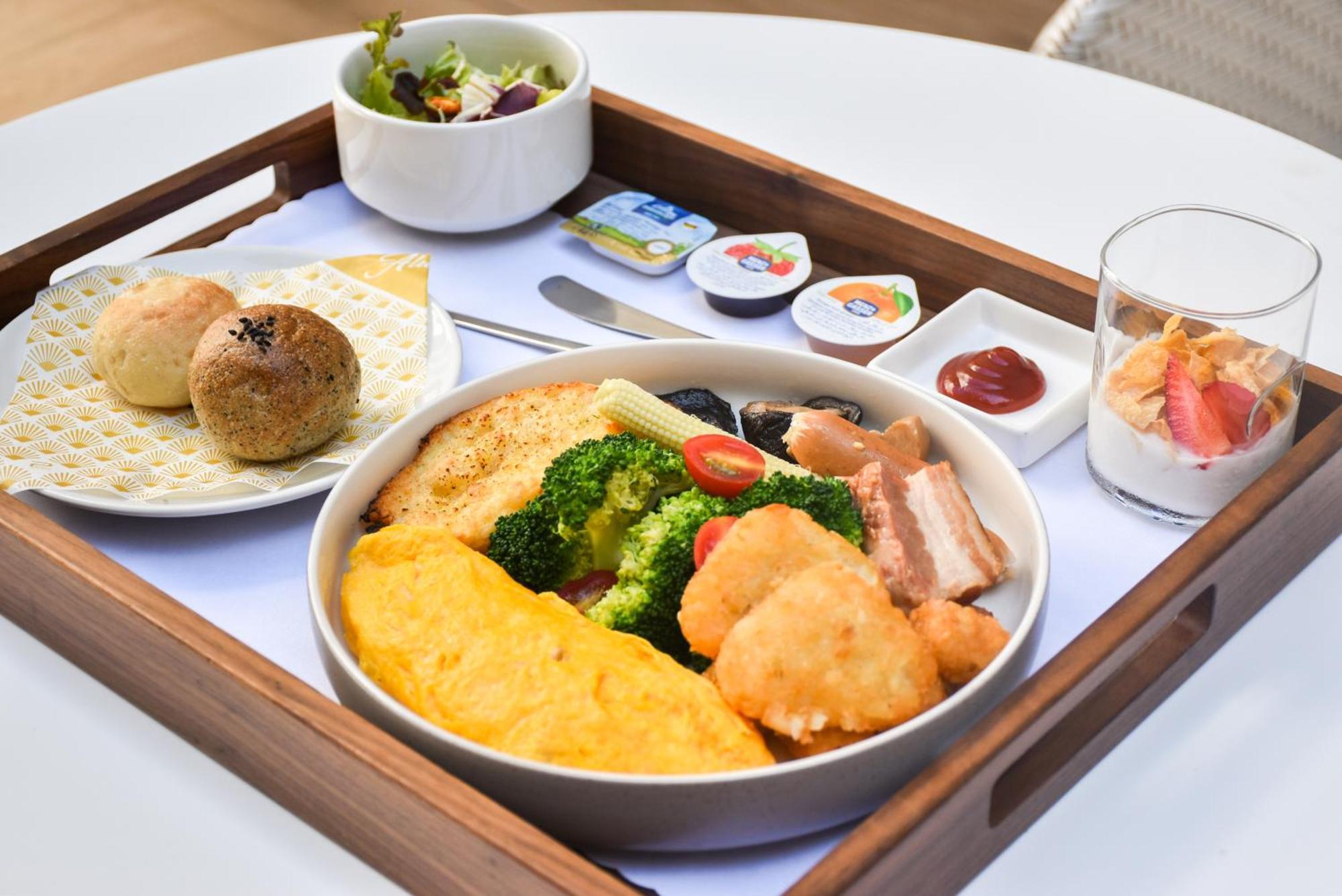 Doubletree By Hilton Taipei Zhongshan Екстериор снимка